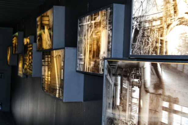 Bhopal: a Silent Picture