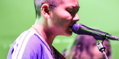 A picture of Sabrina Mai, the lead singer of No Vacation